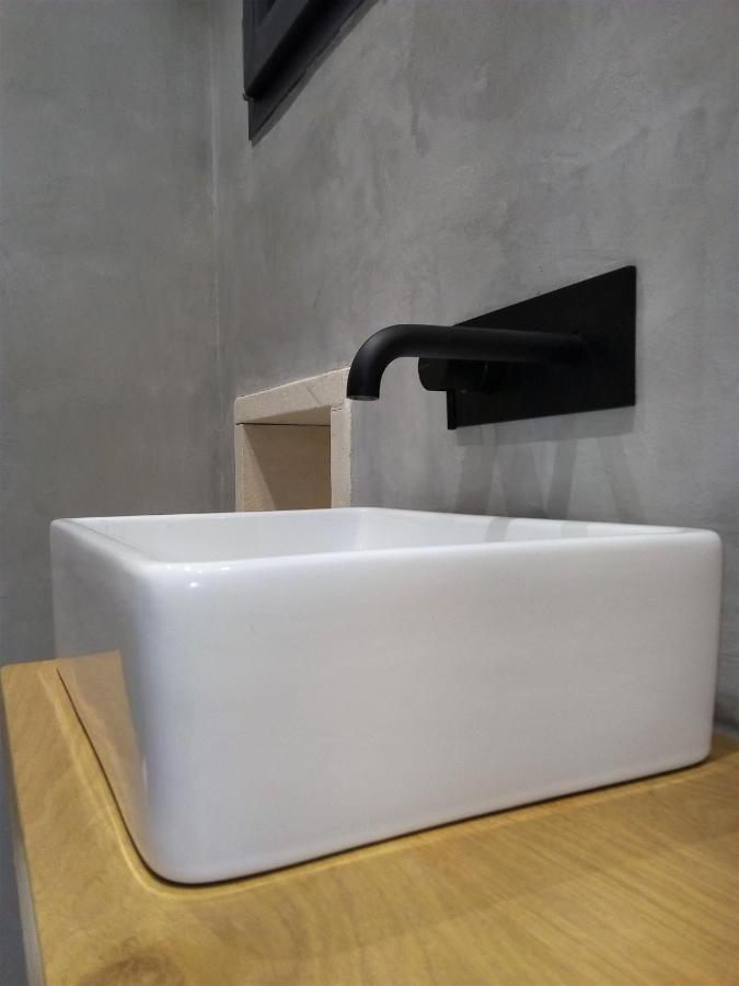 Le Petit Studio - 15 M2 - Centre Ville - Sorgue A 50 M LʼIsle-sur-la-Sorgue 외부 사진