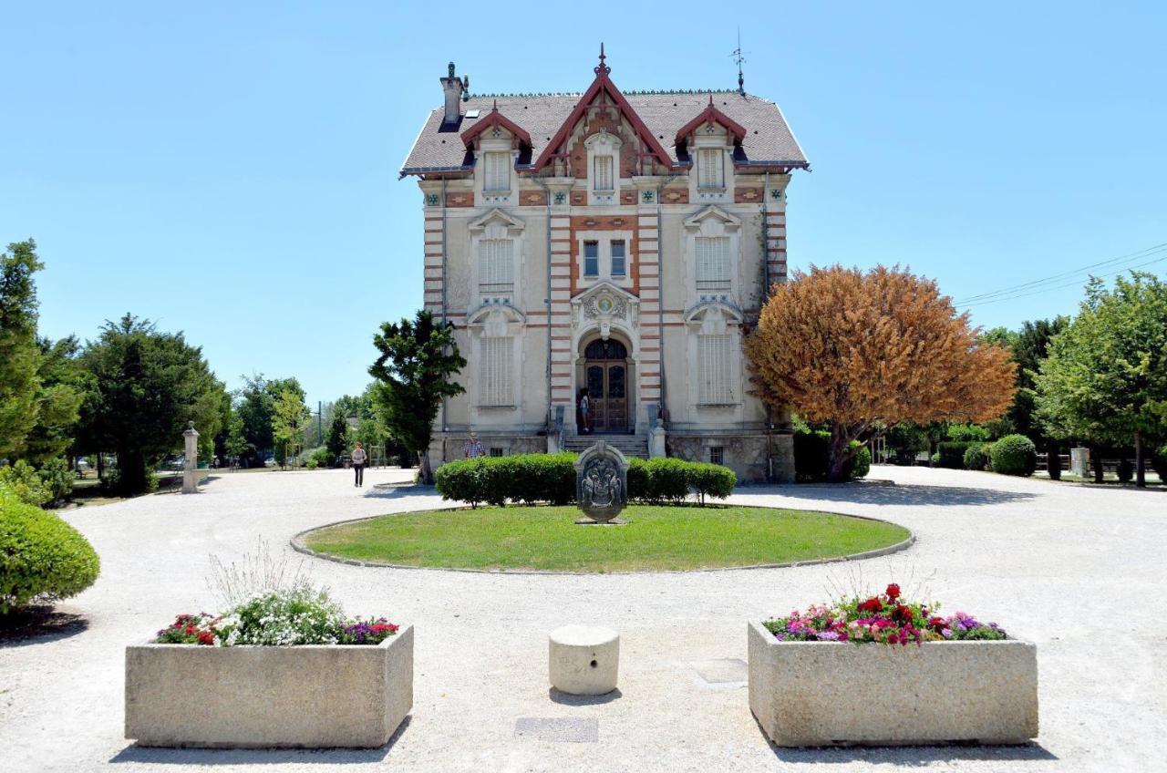 Le Petit Studio - 15 M2 - Centre Ville - Sorgue A 50 M LʼIsle-sur-la-Sorgue 외부 사진