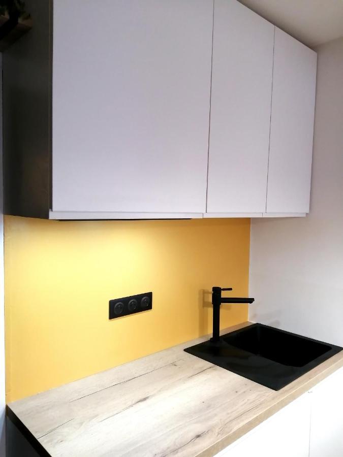 Le Petit Studio - 15 M2 - Centre Ville - Sorgue A 50 M LʼIsle-sur-la-Sorgue 외부 사진
