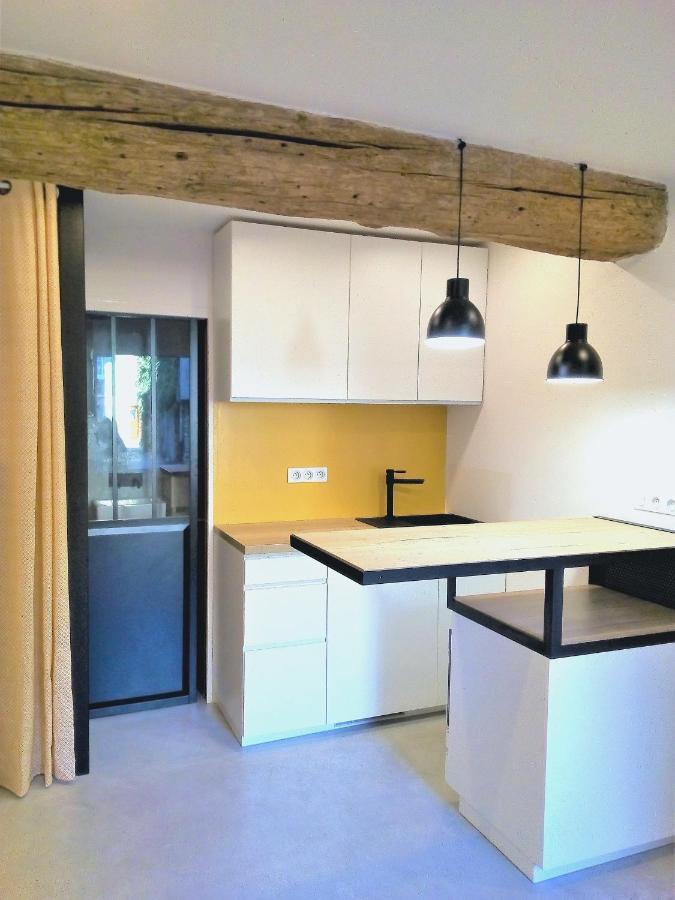 Le Petit Studio - 15 M2 - Centre Ville - Sorgue A 50 M LʼIsle-sur-la-Sorgue 외부 사진
